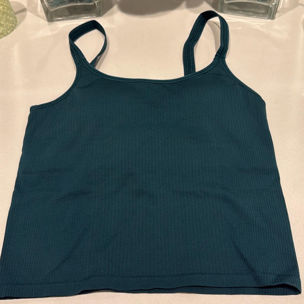 Ebb to Street Scoop-Neck Cropped Tank Top b/c Cup